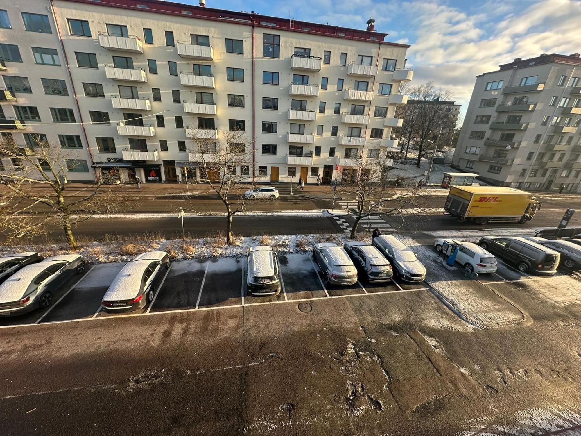 Modern Central Gothenburg Apartment With Balconies And Full Kitchen For Up To 5 Guests Exterior photo